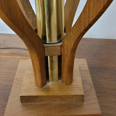 Lot 239: Vintage 29" Tall Mid Century Modern Table Lamp - Repair Job 