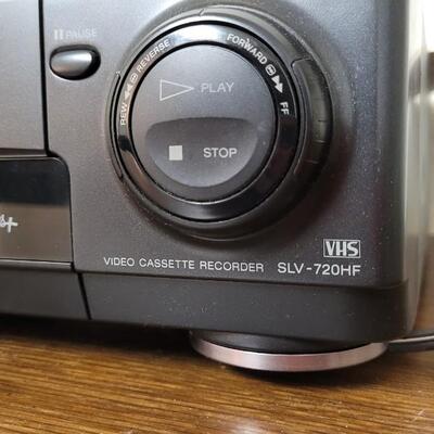 Lot 240: Vintage SONY SLV-720HF Video Cassette Recorder 