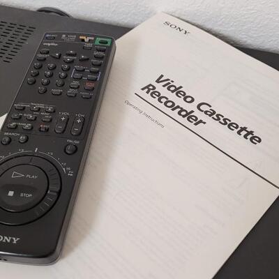 Lot 240: Vintage SONY SLV-720HF Video Cassette Recorder 