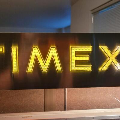 Lot 248: Vintage TIMEX Display Cabinet w/ Lights and Moving Shelves - TESTED A+