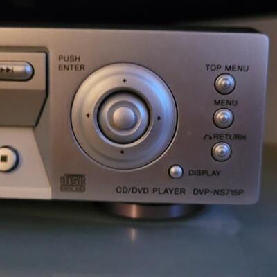 Lot 255: DVD Player TESTED A+