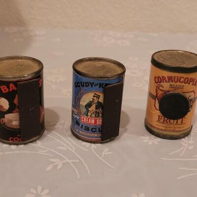 Lot 258: Vintage Mini Magnet Cans and Good Housekeeping 4 Seasons (popcorn size) Tin