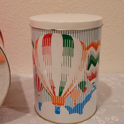 Lot 259: Vintage Coca-Cola Tin and Hot Air Balloon Tin