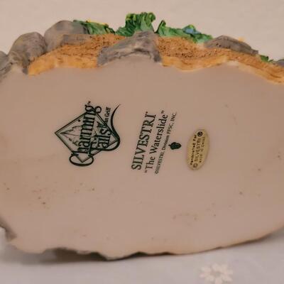 Lot 261: (2) Charming Tails Figurines 