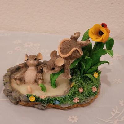 Lot 261: (2) Charming Tails Figurines 