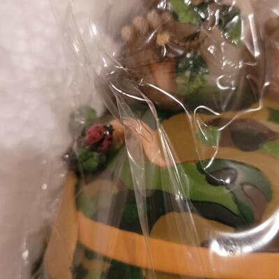 Lot 261: (2) Charming Tails Figurines 