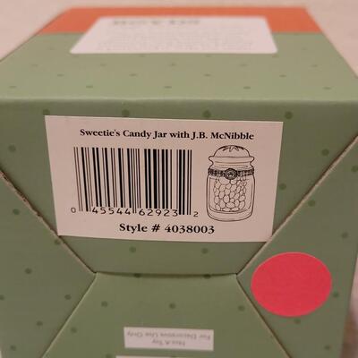 Lot 262: Boyd's Bears Figurine and (2) Trinket Boxes