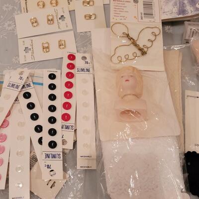 Lot 264: Doll Making Lot