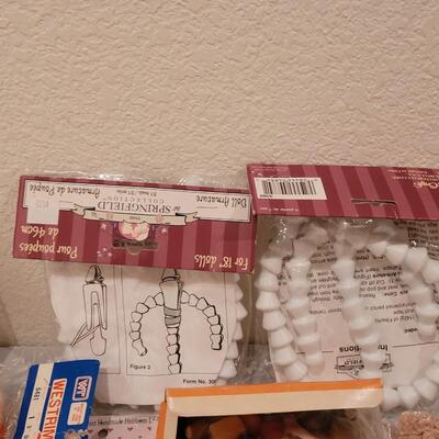 Lot 264: Doll Making Lot