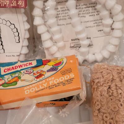 Lot 264: Doll Making Lot