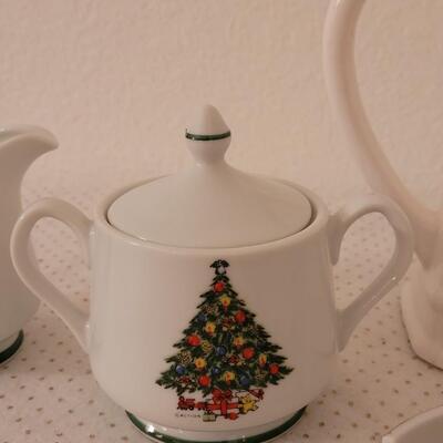 Lot 283:  Vintage Mixed Christmas Tea Set, Sleigh Dish and Ashtray 