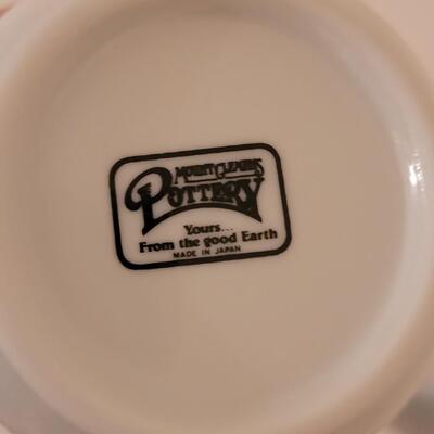 Lot 283:  Vintage Mixed Christmas Tea Set, Sleigh Dish and Ashtray 