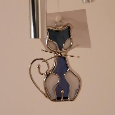 Lot 285: Glass Cat Wind Chime 