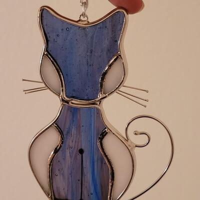 Lot 285: Glass Cat Wind Chime 