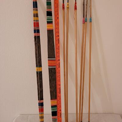 Lot 289:  2 Bows and 6 Arrows