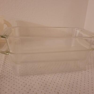 Lot 291: (2) Glass Pyrex Dishes and Measuring Cups