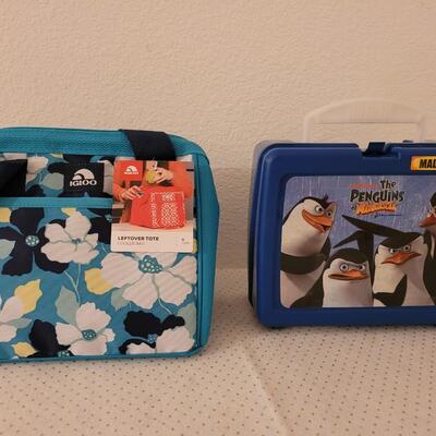 Lot 294: New Lunch Boxes
