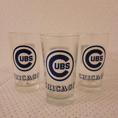 Lot 310: Vintage Chicago Cubs Glasses 