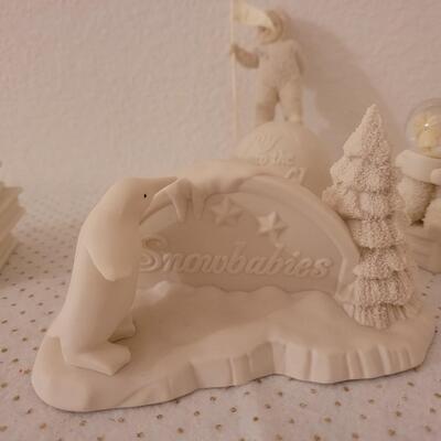 Lot 313: Snowbabies Lot 