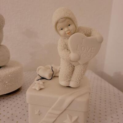 Lot 316: Snowbabies Music Boxes and Others
