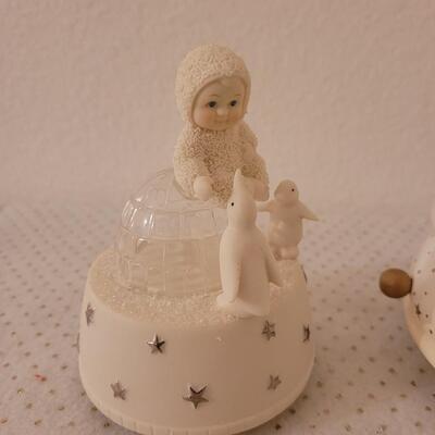 Lot 324: Snowbabies and Penguins lot