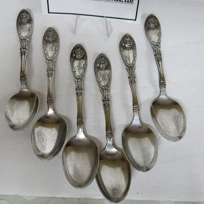 6 Vintage Tea Spoons La Vigne 1908 by 1881 Rogers A-1 