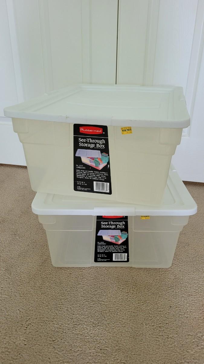 Lot 335 (2) Rubbermaid Clear Storage Totes w/ Lids