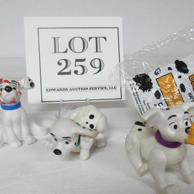 4 Older 101 Dalmations Dogs Figures Hard Plastic