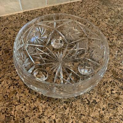 9" crystal bowl with feet 