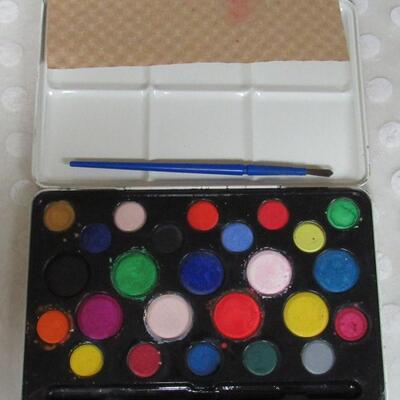 Older Paint Box For Kids