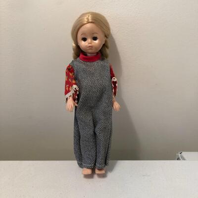 Lot 13 - Vogue Ginny Doll 1970s