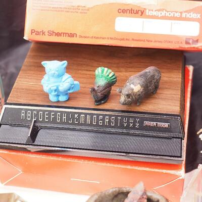 Lot 114 Wood flower press, Arrowhead, horns, mini yarn balls