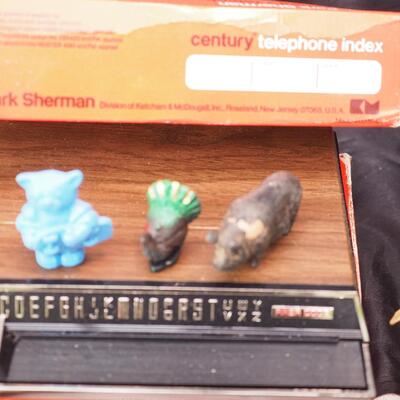 Lot 114 Wood flower press, Arrowhead, horns, mini yarn balls