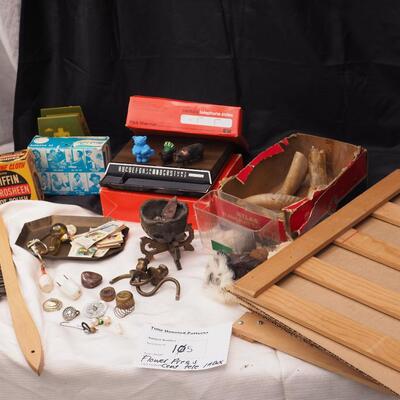 Lot 114 Wood flower press, Arrowhead, horns, mini yarn balls