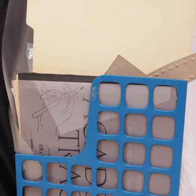 Lot 111 Leather lacing. Leather lacing post, patterns, lots of Leather craft things 