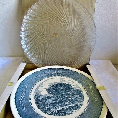 #22 Two serving platters, New 