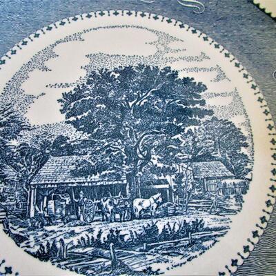 #22 Two serving platters, New 