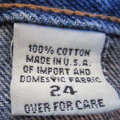 #29 One pair of Ladies blue jeans, size 24