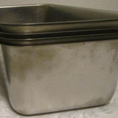 #44 Seven loaf pans