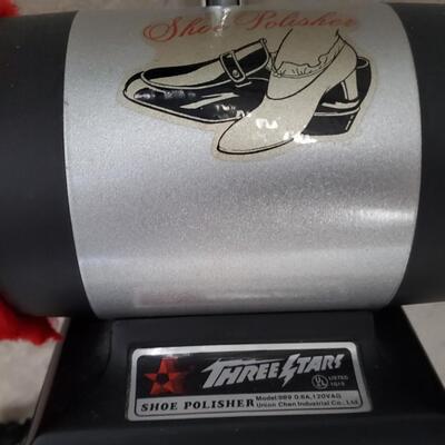 Three Stars Shoe Polisher