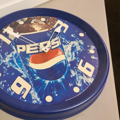 Large (18") Pepsi Clock -Item #254