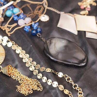 Lot 116 Vintage Costume jewelry and travel cases, earring metal tree