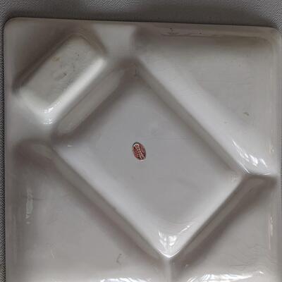 Adorable bureau tray