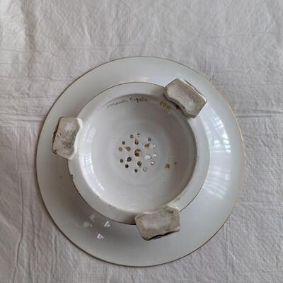 Impeccable condition ceramic