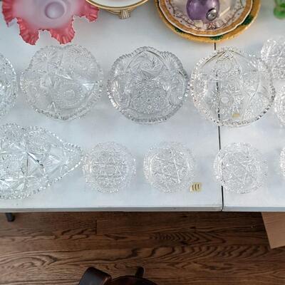 Beautiful and in excellent condition lead crystal set of 11 pieces