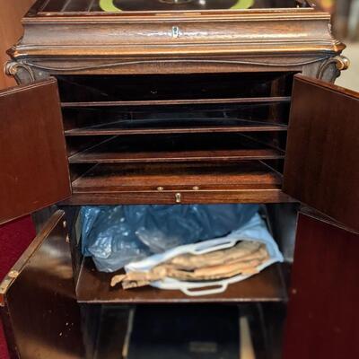 Incredible Shape Victor Talking Machine Co Victrola