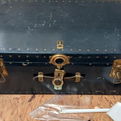 Vintage chest 
