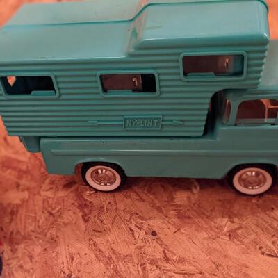 Ny-Lint van
