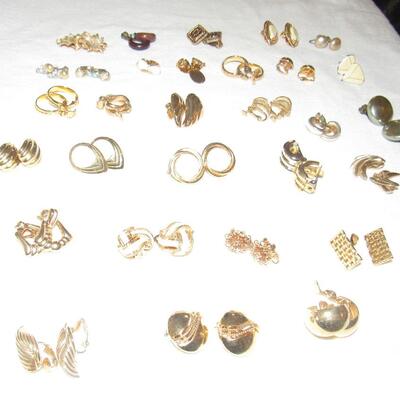 Lot 9-Vintage Large Lot of Clip on Earrings 