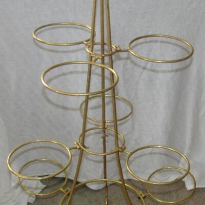  Lot 32- Gold Tone Plant Stand Holds 10 plants 